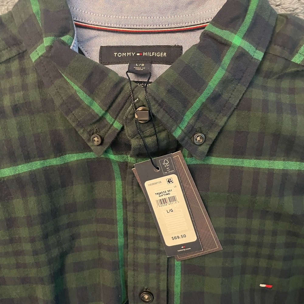 Tommy Hilfiger Classic Fit. New with tags